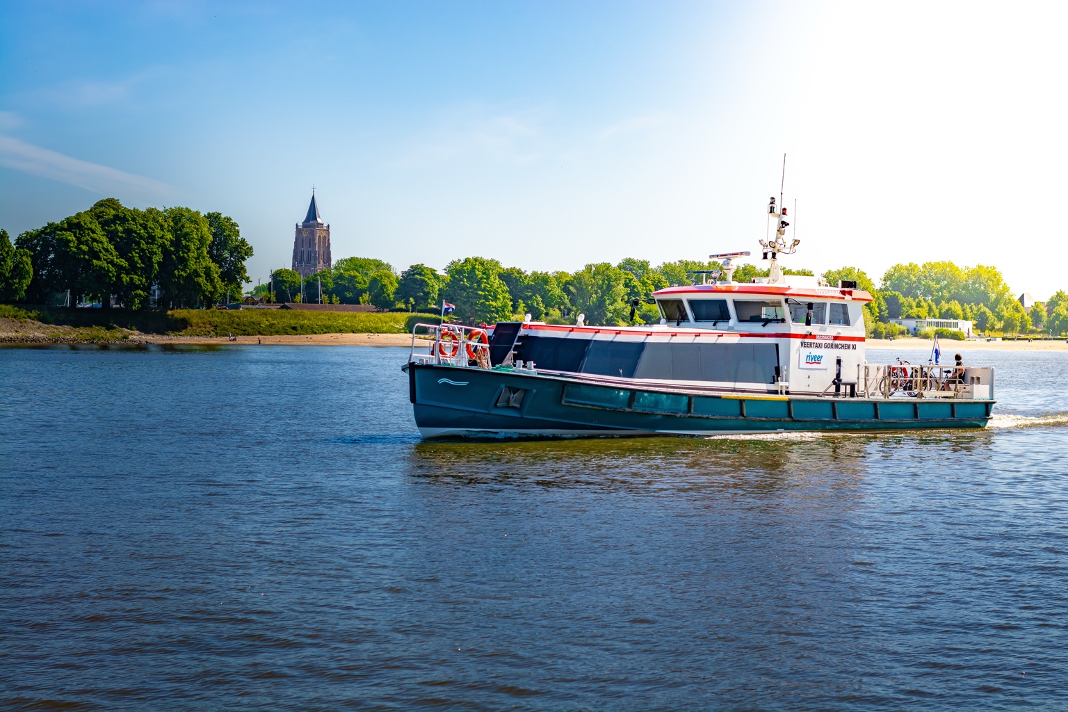 Veerpont bij Woudrichem